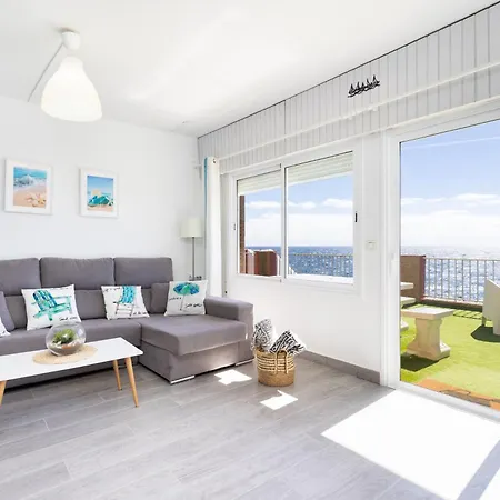 Coastal Dream With Heated Pool Hébergement de vacances *