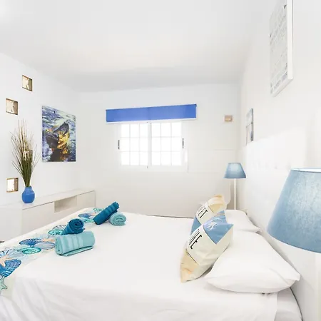 Hébergement de vacances Coastal Dream With Heated Pool El Escobonal