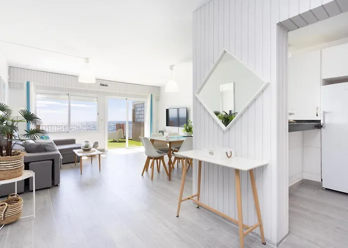 Semesterbostad Coastal Dream With Heated Pool