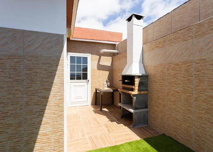 Coastal Dream With Heated Pool *