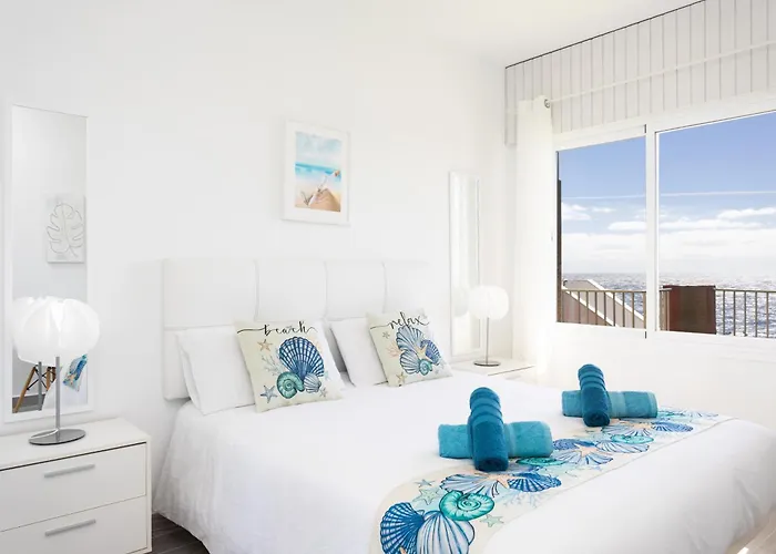 Coastal Dream With Heated Pool Feriehus *